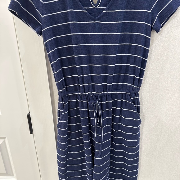 EUC Women’s Old Navy Brand Size S Small One Piece Jumper Romper Stripe Striped - Picture 6 of 12
